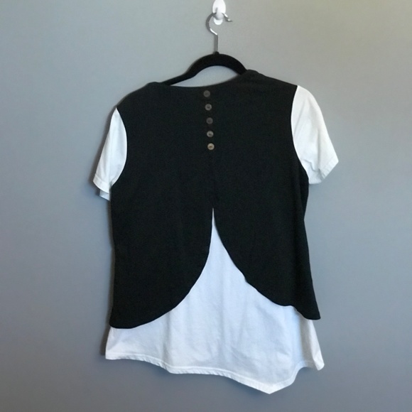 Asymmetric T-shirt W/Attached Black Vest. Size XL - Picture 2 of 4
